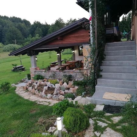 Отель House Izvor Езерца Экстерьер фото