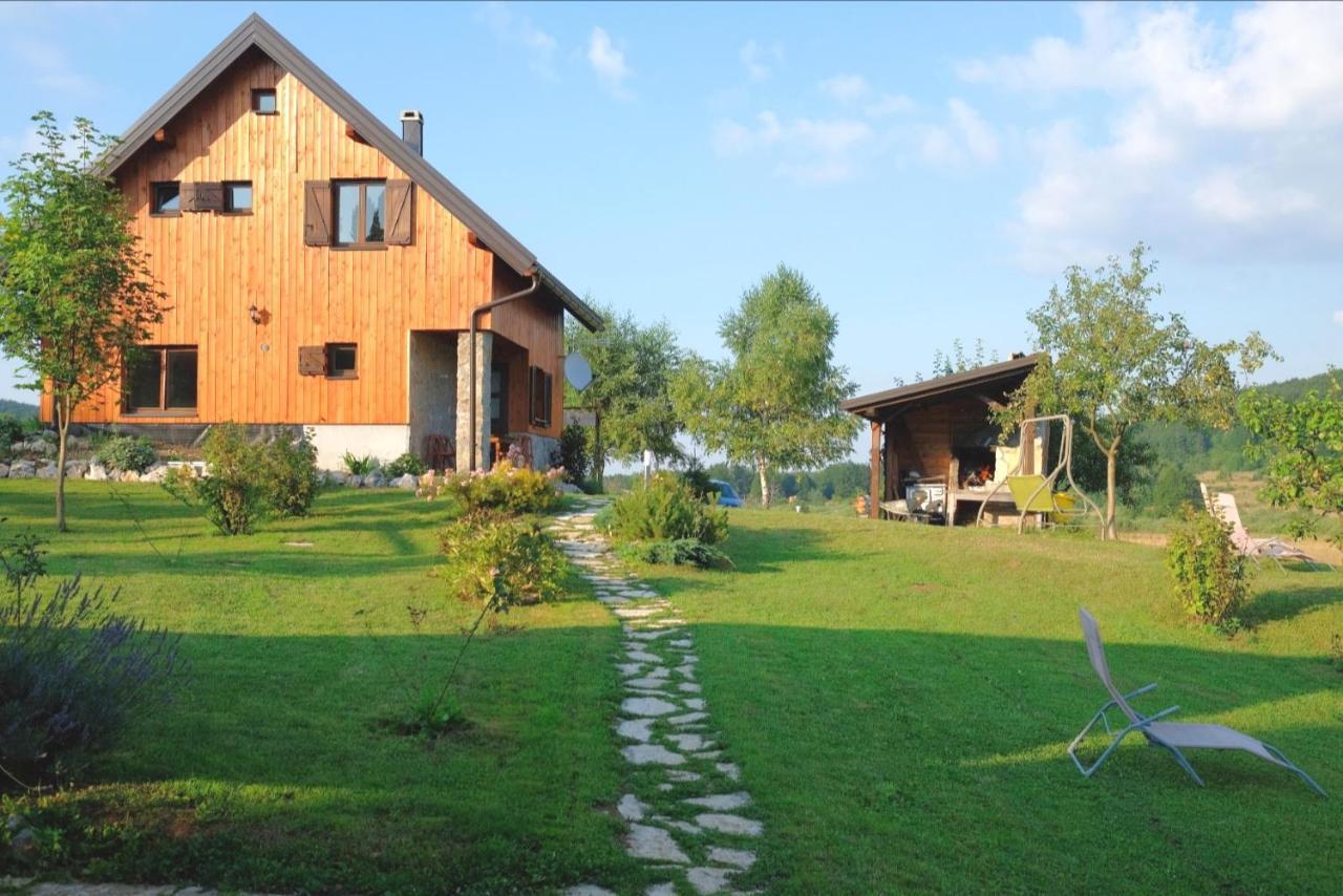 Отель House Izvor Езерца Экстерьер фото