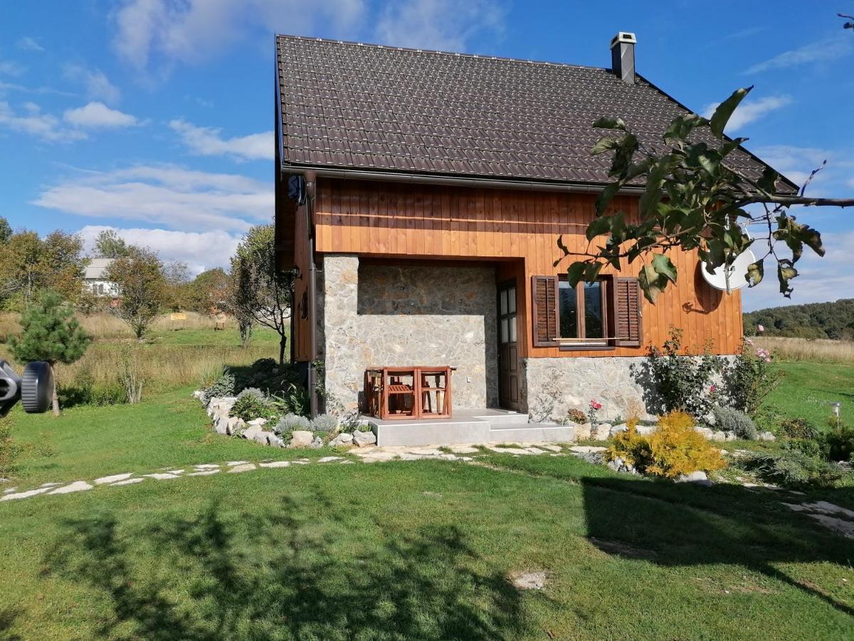 Отель House Izvor Езерца Экстерьер фото